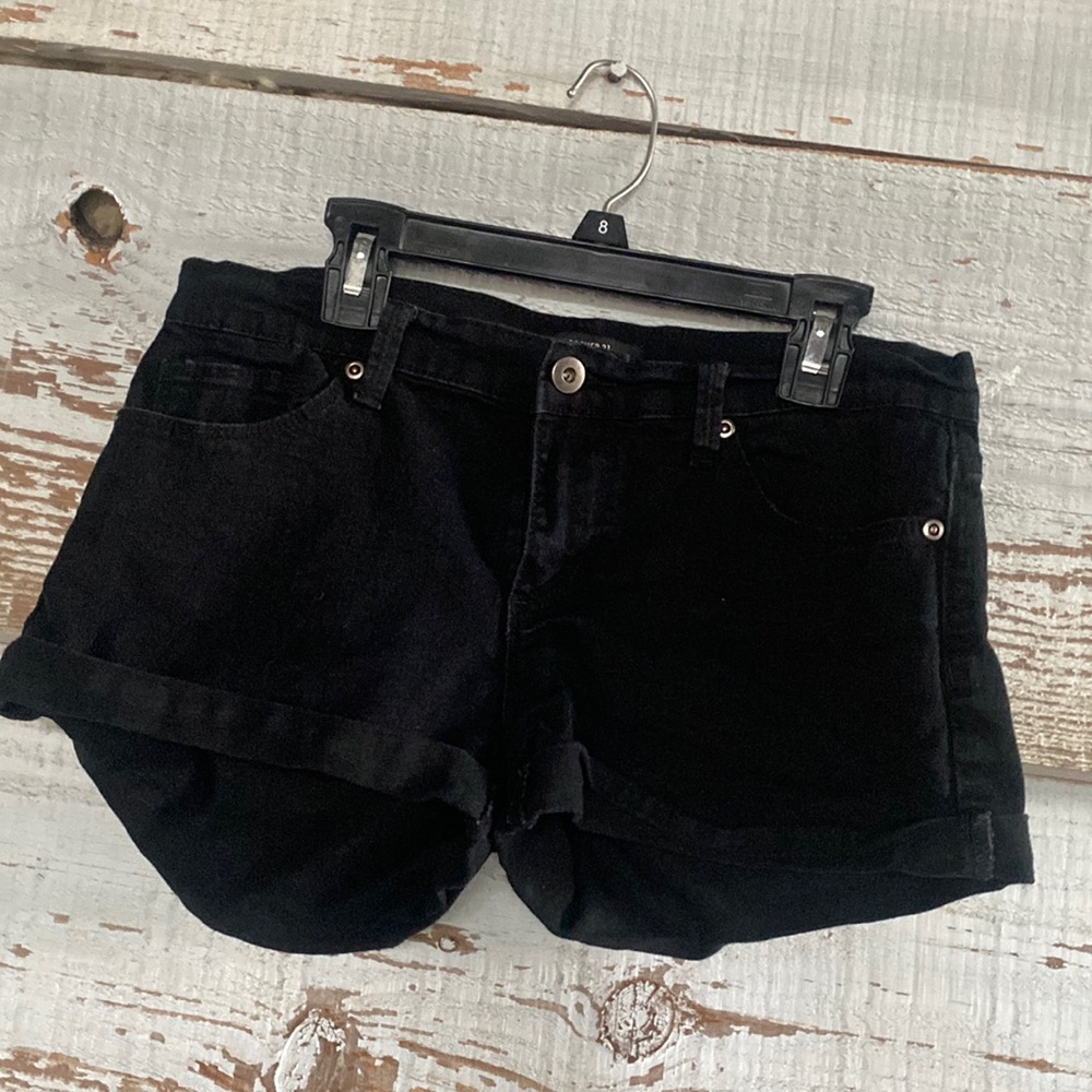 Forever 21 black jean shorts